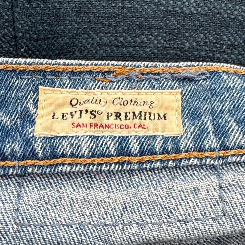 LEVI’S 501® ORIGINAL FIT WOMEN'S JEANS - Picture 4 of 7